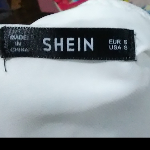 Feather Top - Picture 4 of 4